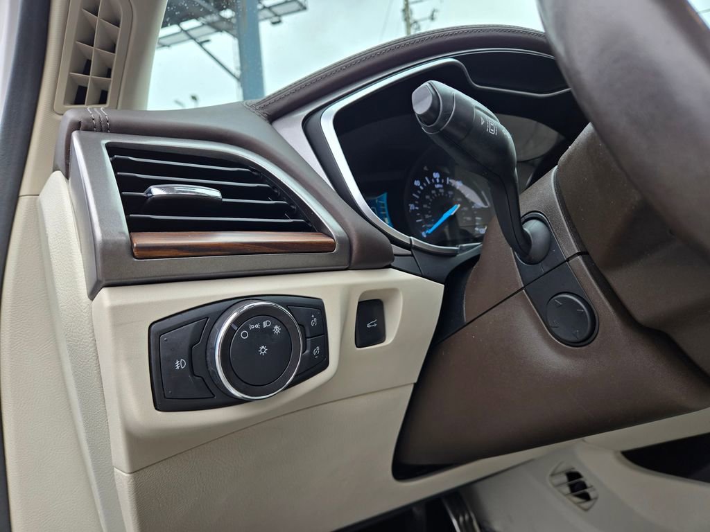 Used 2018 Ford Fusion Energi Platinum image 24