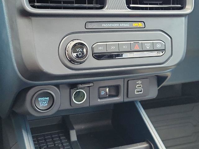 Certified 2025 Ford Maverick Tremor AWD/4WD image 30