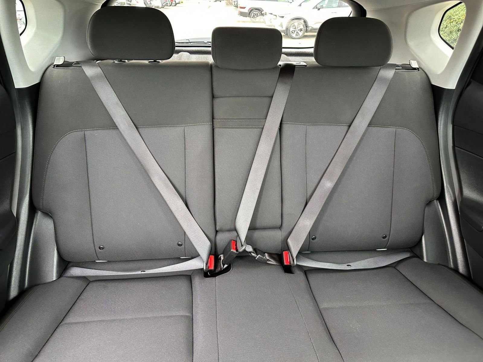 Used 2025 Hyundai Kona SEL image 38