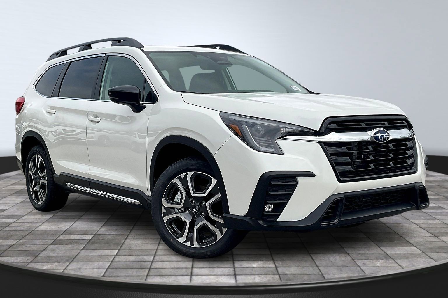 New 2026 Subaru Ascent Limited image 2