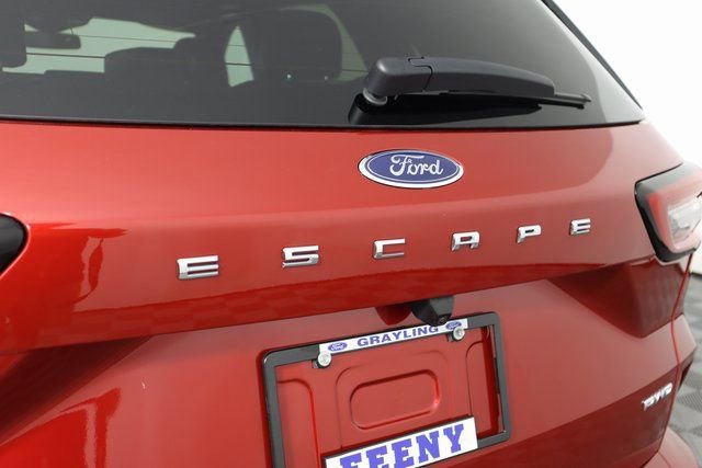 Certified 2023 Ford Escape ST-Line Elite AWD/4WD image 24