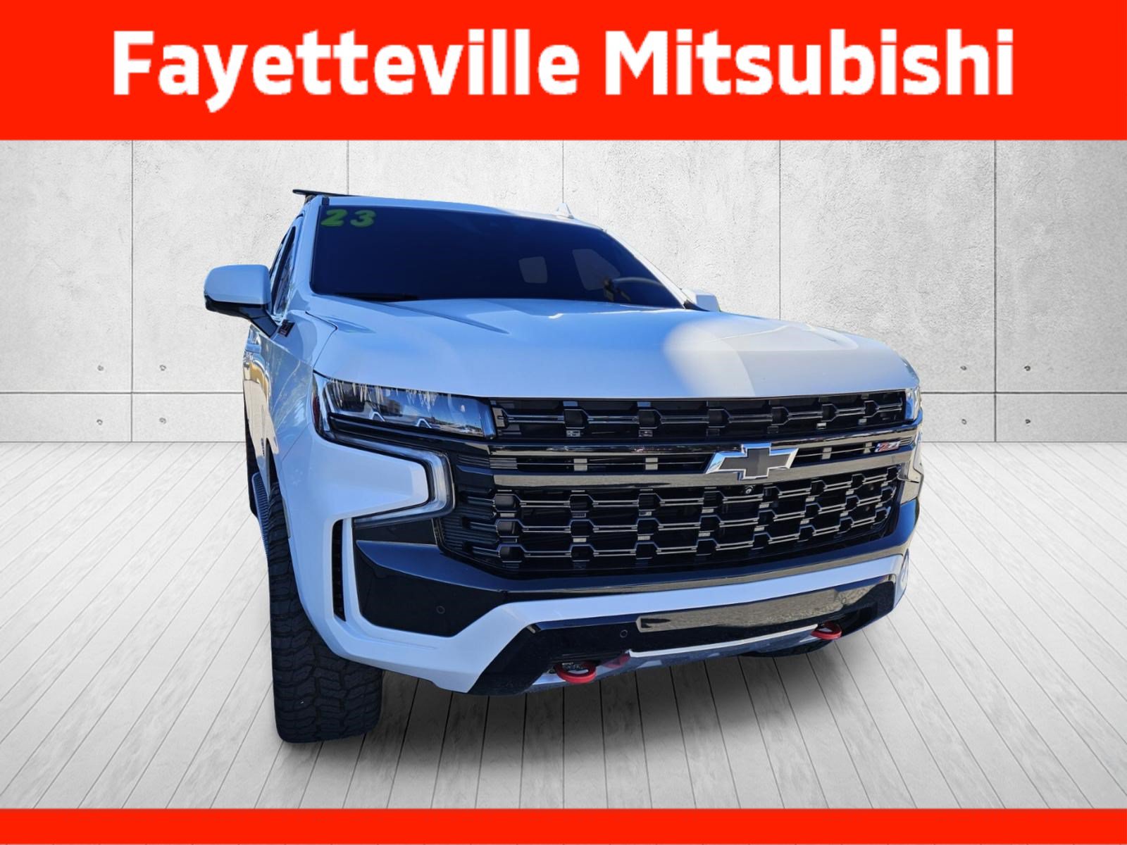 Used 2023 Chevrolet Tahoe Z71 w/ Luxury Package AWD/4WD image 3