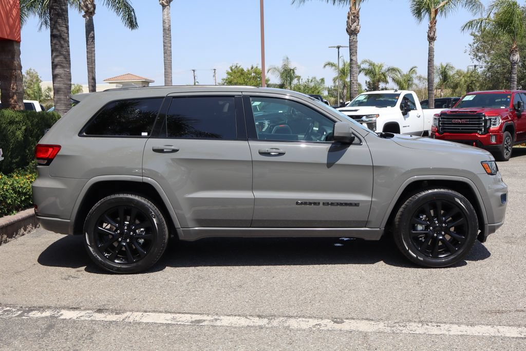 Used 2021 Jeep Grand Cherokee Laredo X RWD image 10