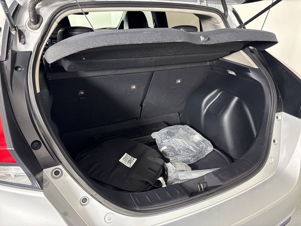 Used 2019 Nissan Leaf SL Plus w/ Protection Package image 35