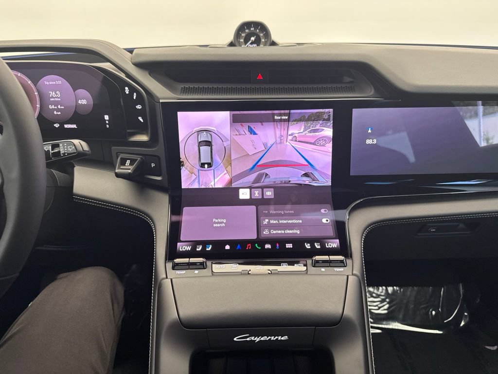 New 2026 Porsche Cayenne Turbo AWD/4WD image 21