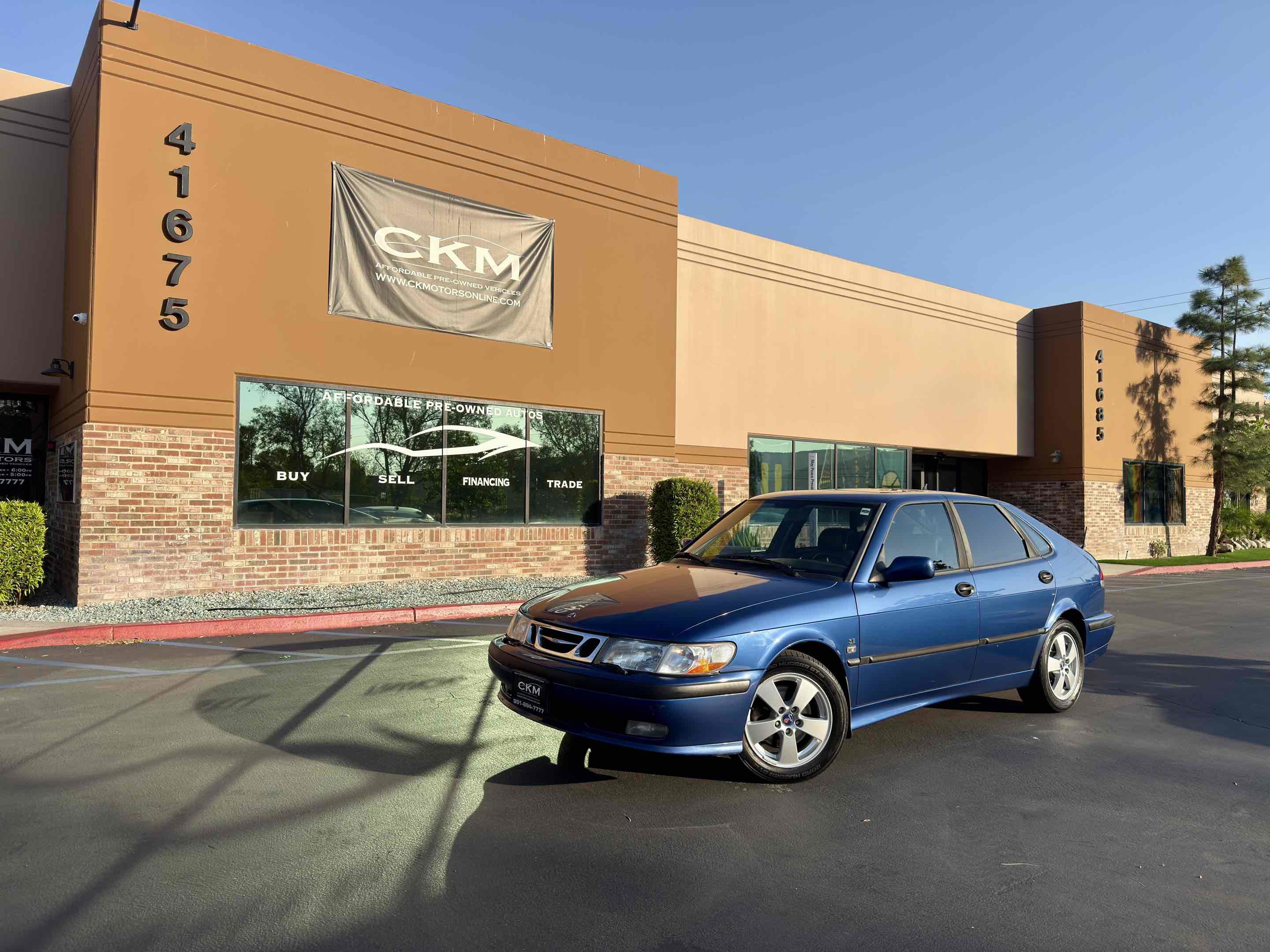 Used 2002 Saab 9-3 SE FWD image 2