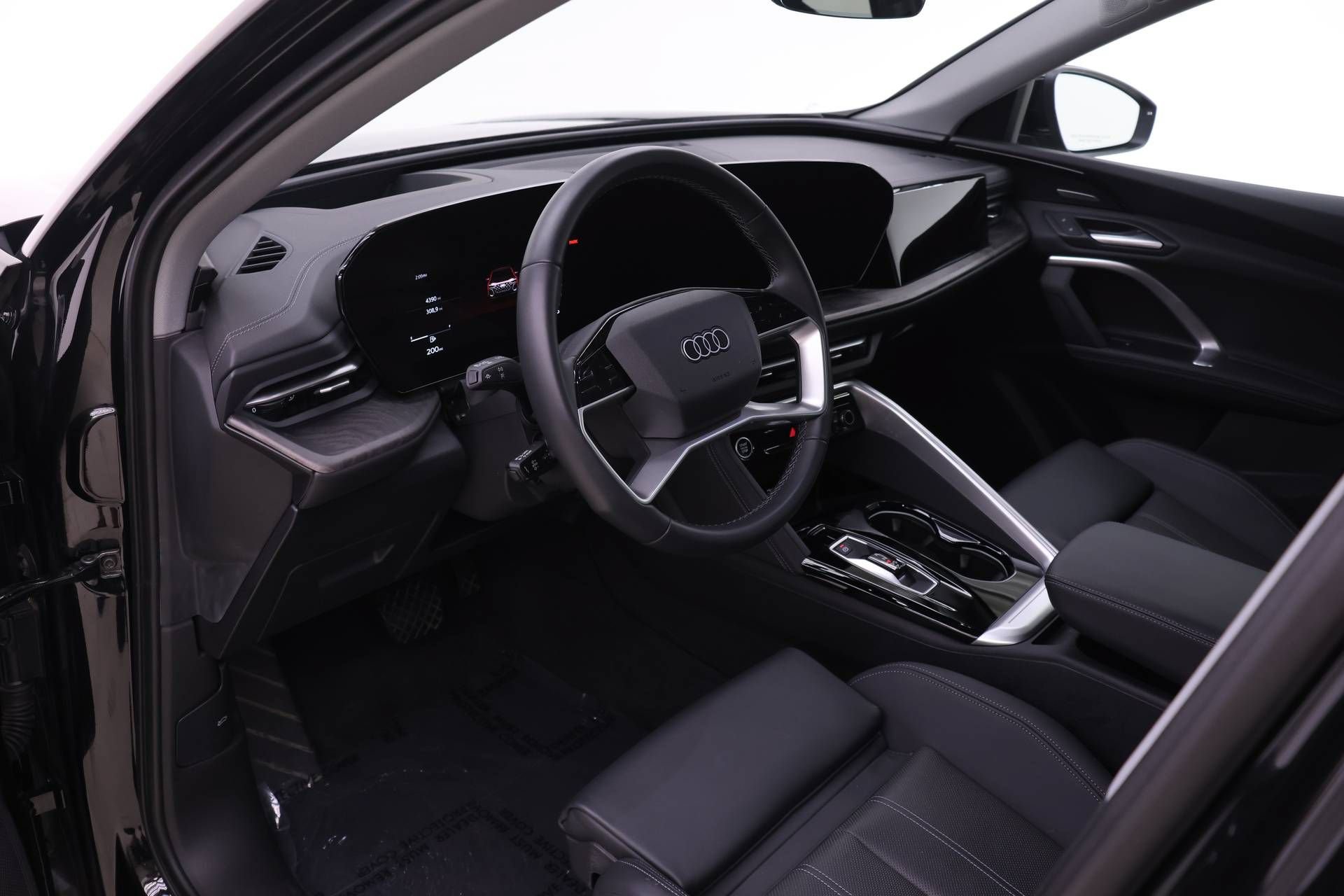 Certified 2025 Audi Q5 Premium w/ Premium Plus AWD/4WD image 6