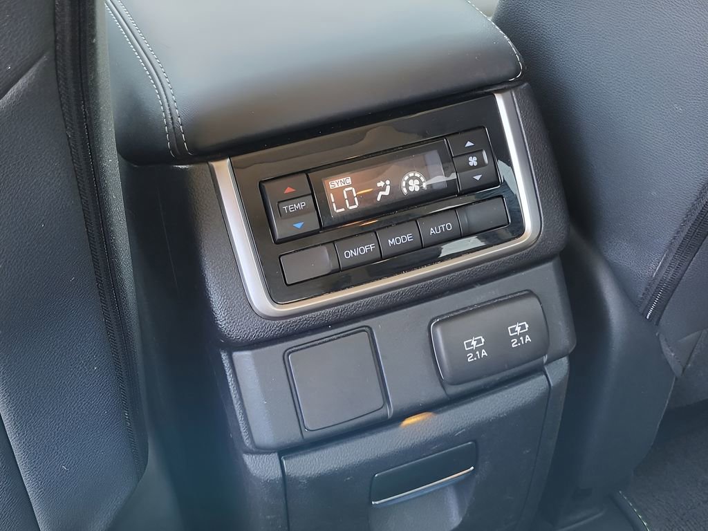 Used 2022 Subaru Ascent Onyx Edition image 25