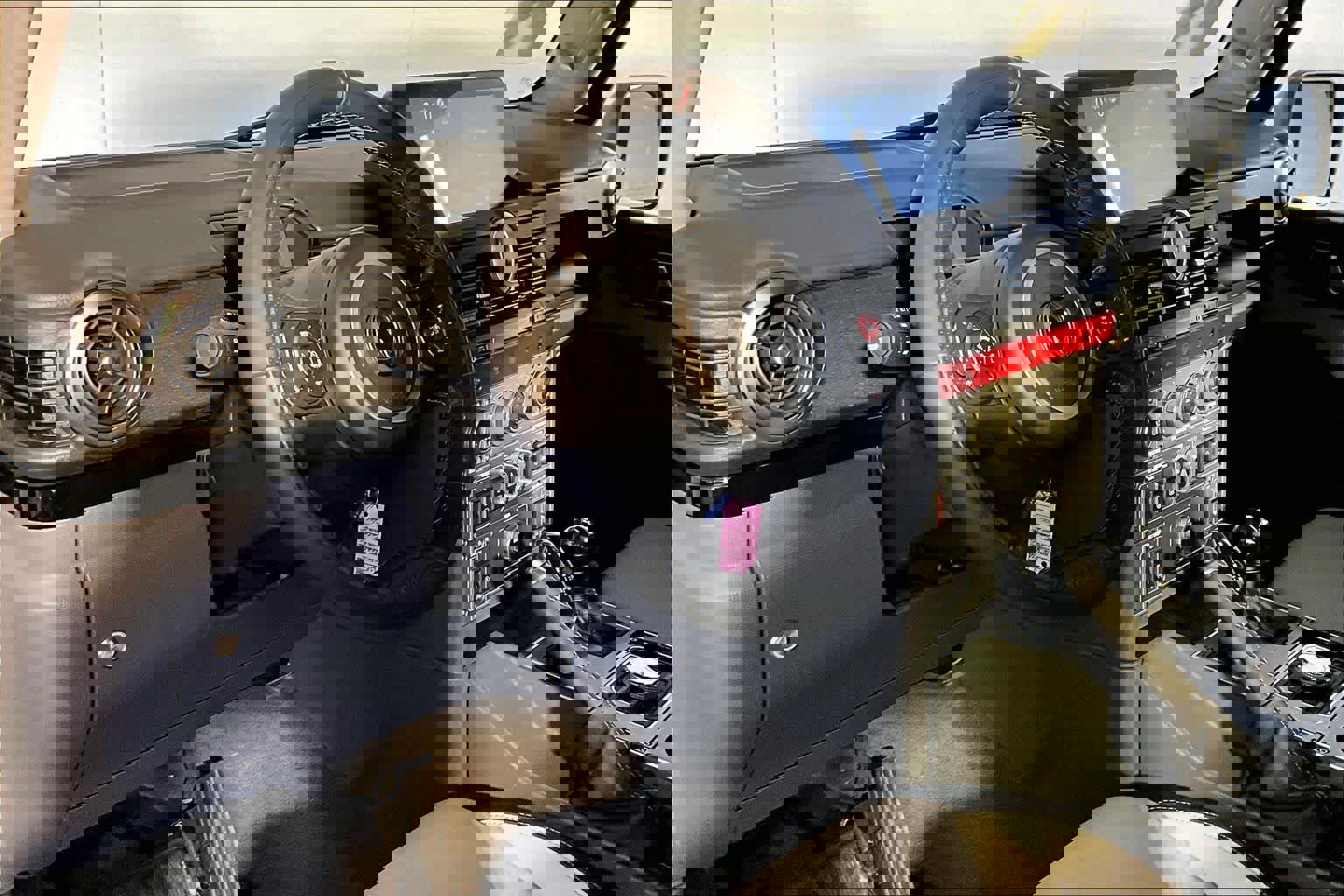 Used 2025 INEOS Grenadier image 18