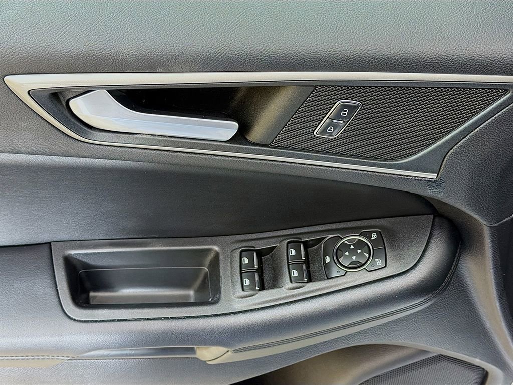Used 2022 Ford Edge SEL w/ Convenience Package AWD/4WD image 30