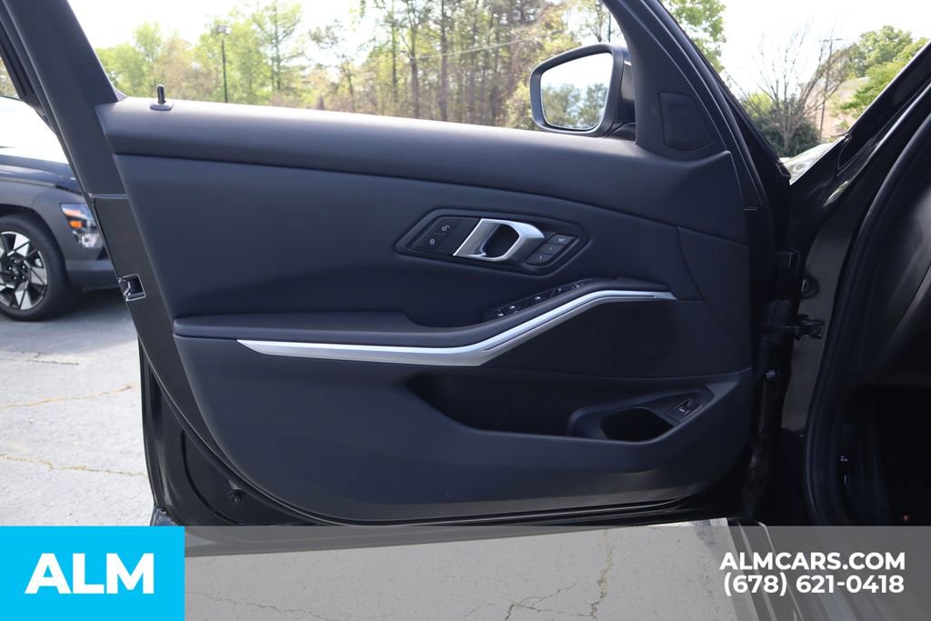 Used 2025 BMW 330i Sedan RWD image 15