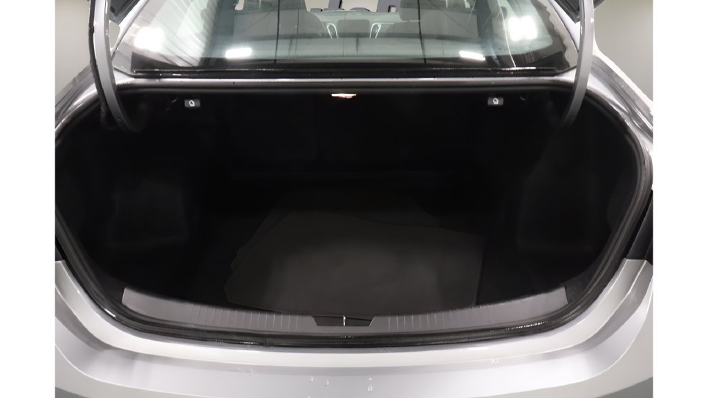 Used 2024 Chevrolet Malibu LS w/ Driver Confidence Package FWD image 18
