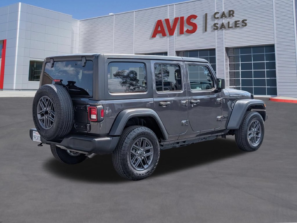 Used 2025 Jeep Wrangler Unlimited Sport AWD/4WD image 6