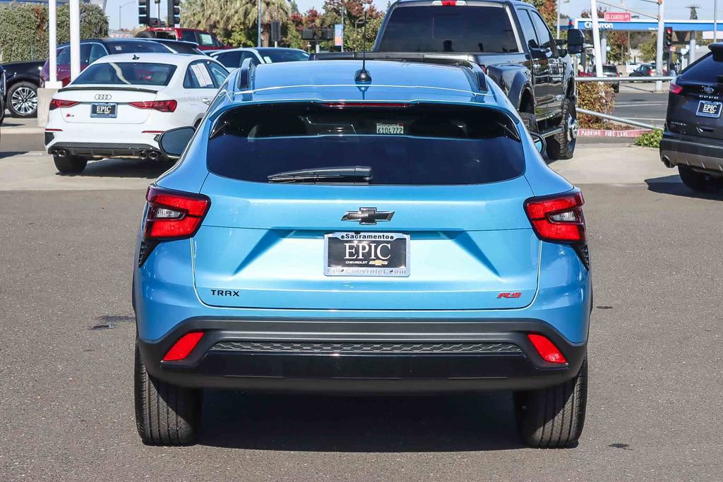 New 2026 Chevrolet Trax RS image 3