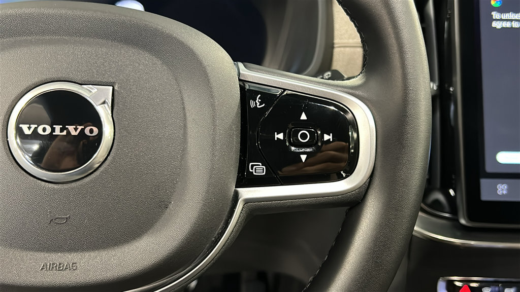 Certified 2026 Volvo XC90 B6 Plus AWD/4WD image 14