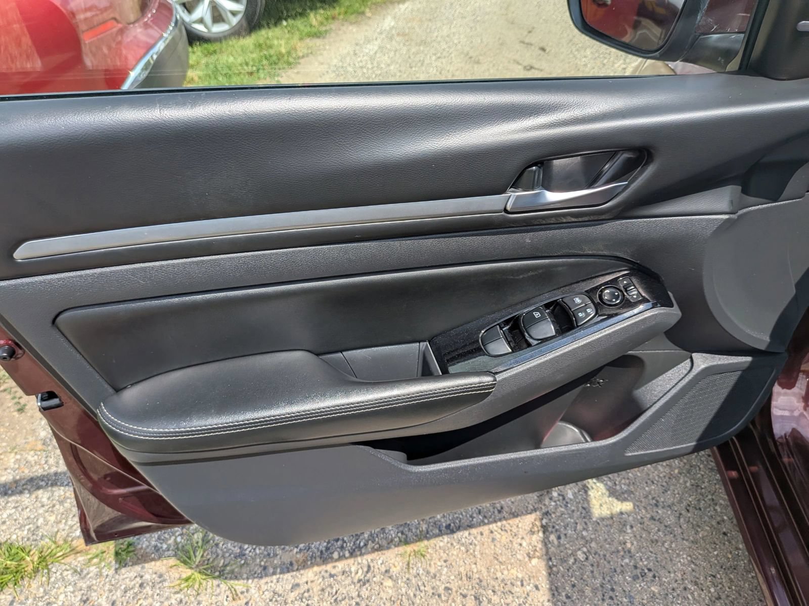 Used 2023 Nissan Altima 2.5 SV FWD image 22