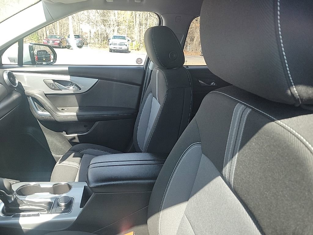 Used 2025 Chevrolet Blazer LT image 21