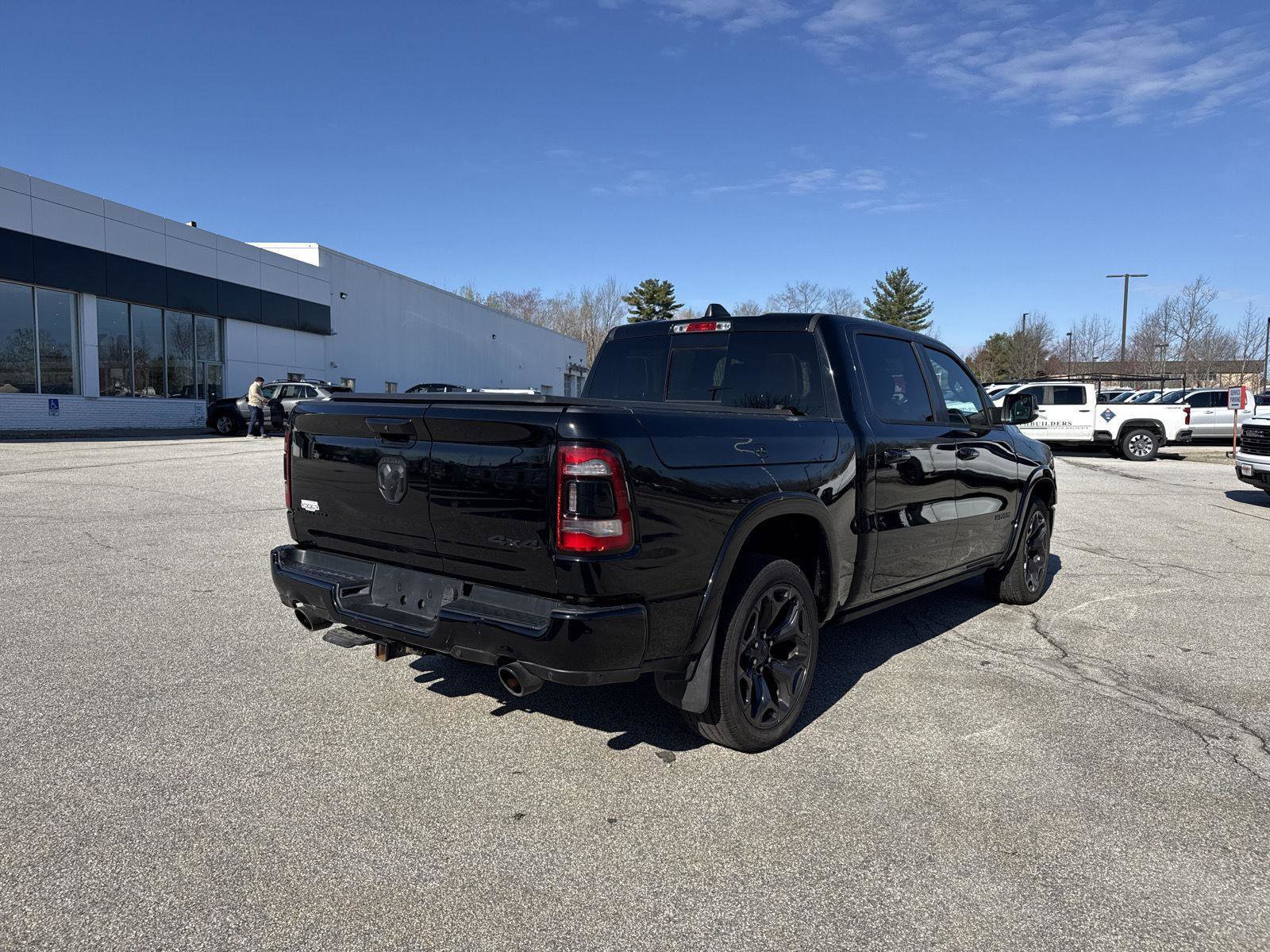 Used 2020 RAM 1500 Limited w/ Black Appearance Package AWD/4WD image 9