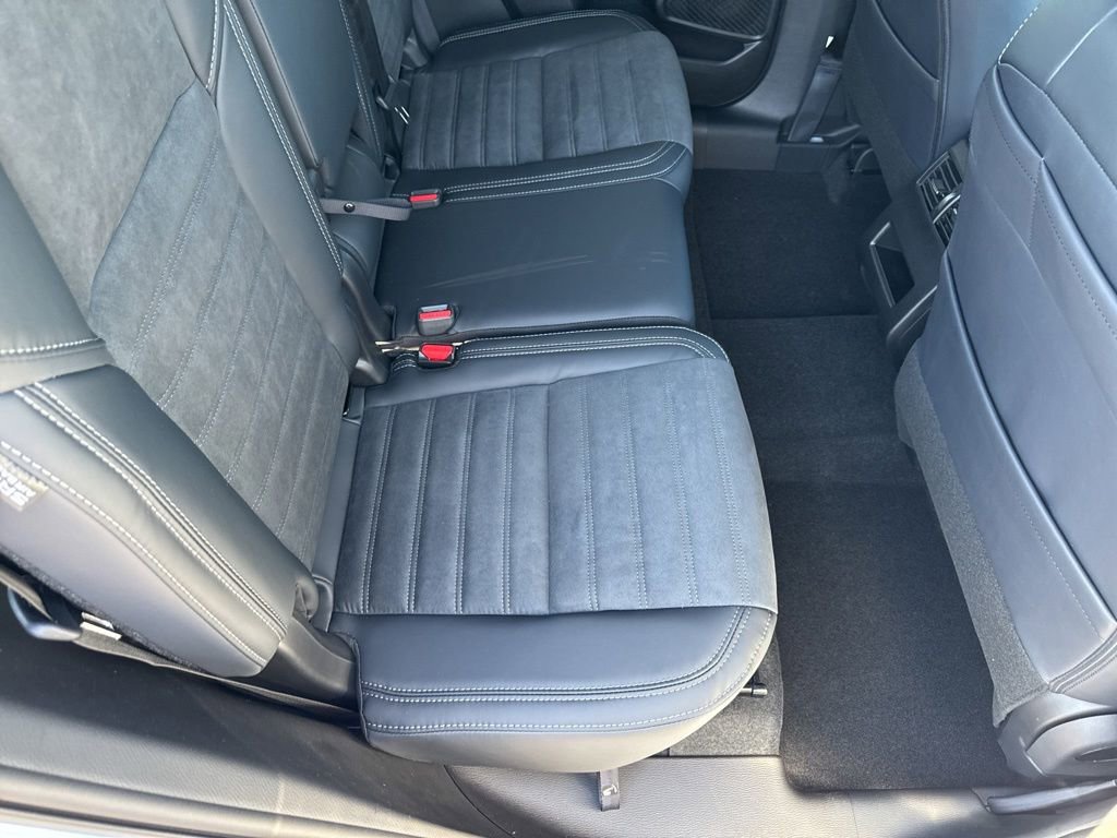New 2026 Mitsubishi Outlander LE FWD image 44