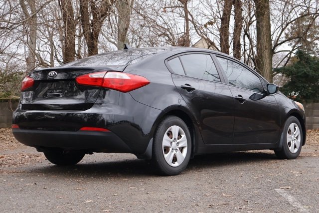 Used 2016 Kia Forte LX image 17