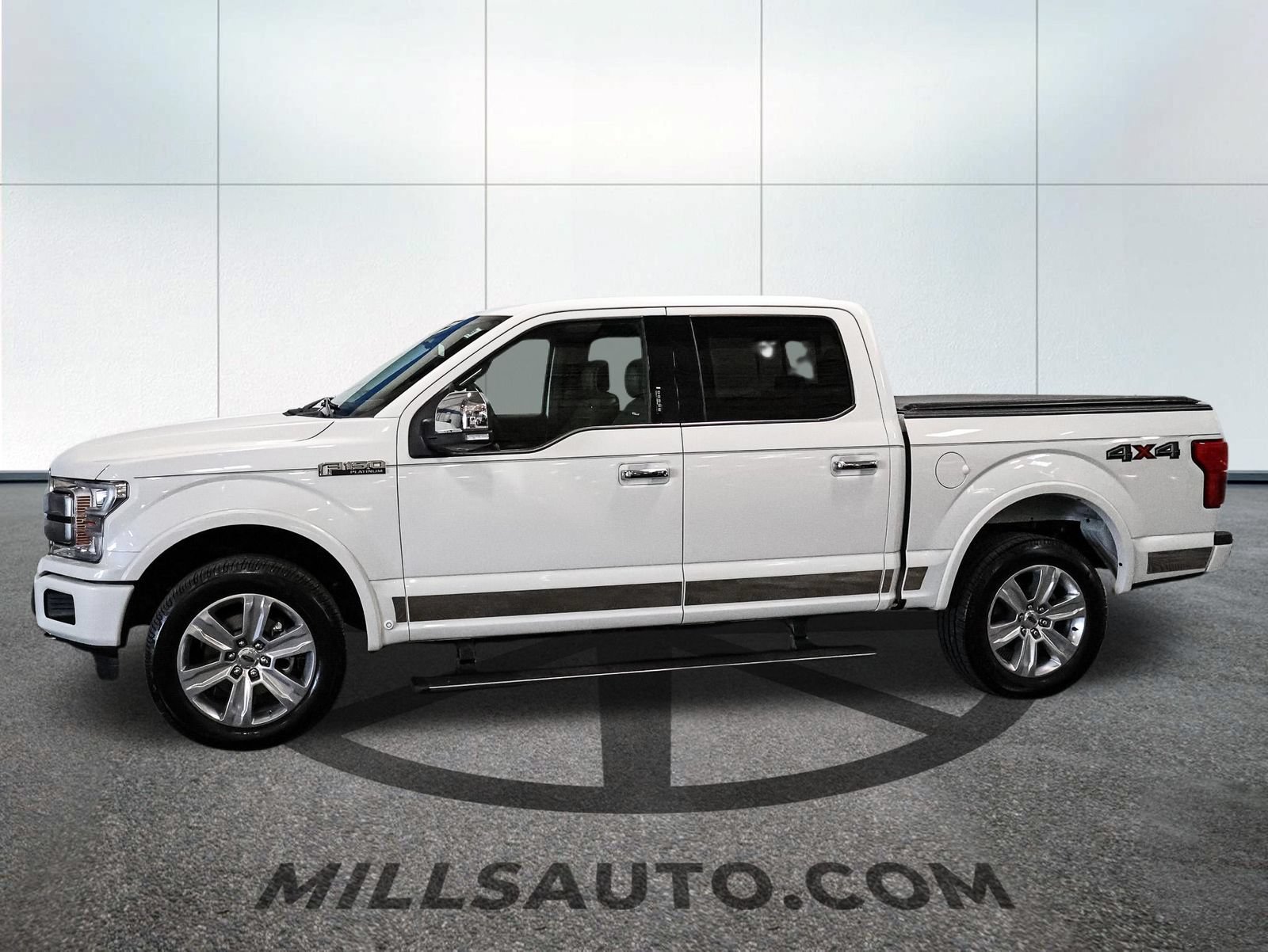 Used 2020 Ford F150 Platinum w/ Equipment Group 701A Luxury AWD/4WD image 3