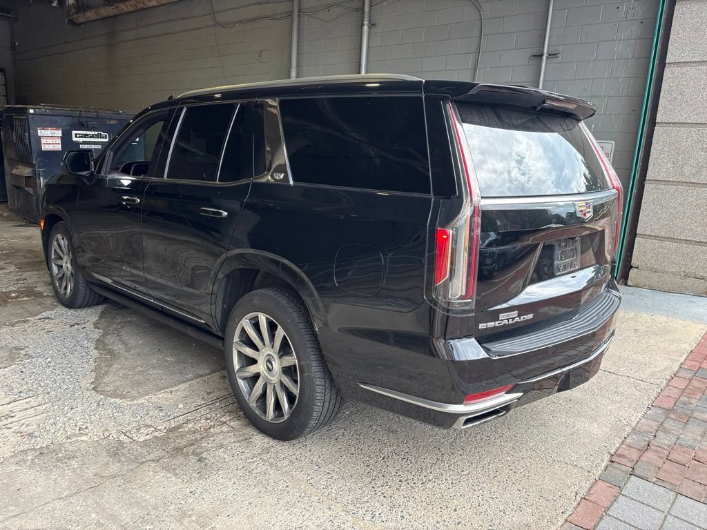 Used 2024 Cadillac Escalade Premium Luxury Platinum AWD/4WD image 5