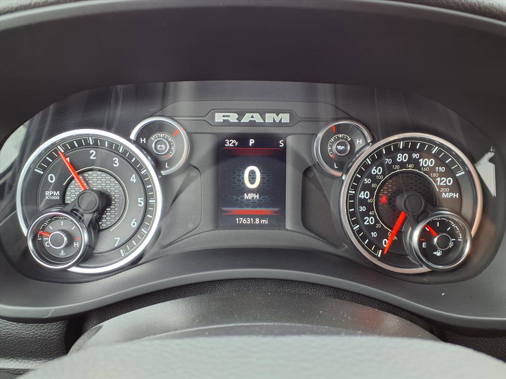 Used 2024 RAM 2500 Big Horn w/ Bed Utility Group image 21