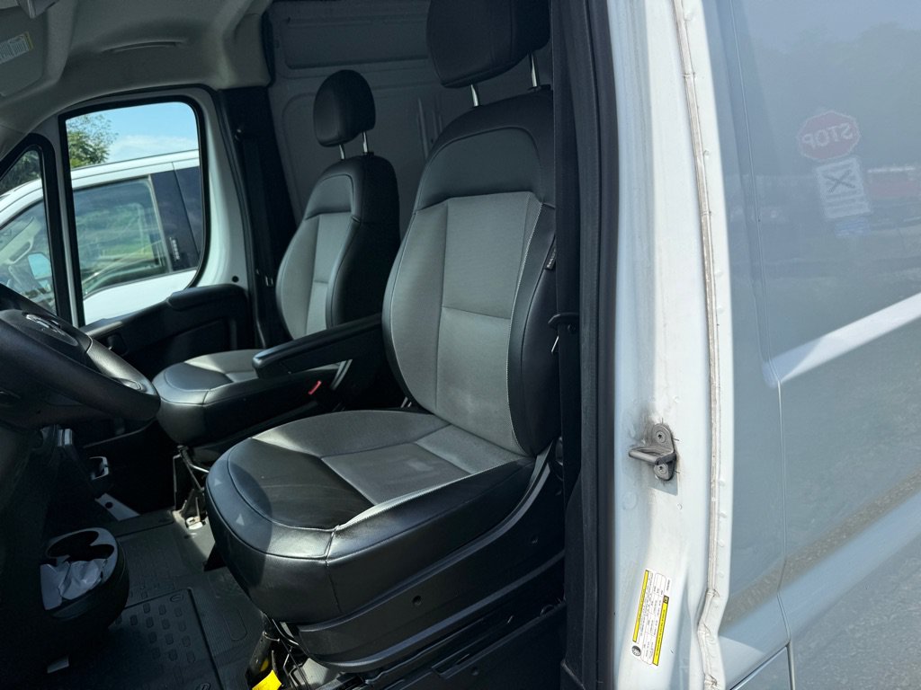 Used 2023 RAM ProMaster 2500 FWD image 4
