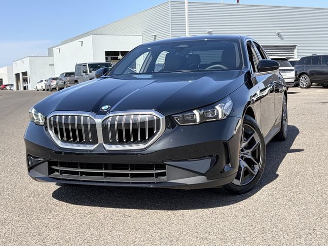 Used 2026 BMW 530i w/ Premium Package RWD image 3