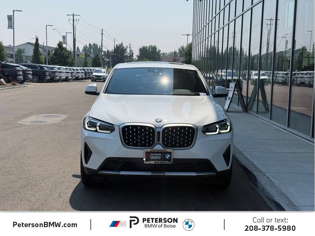 Used 2024 BMW X4 xDrive30i w/ Parking Assistance Package AWD/4WD image 8