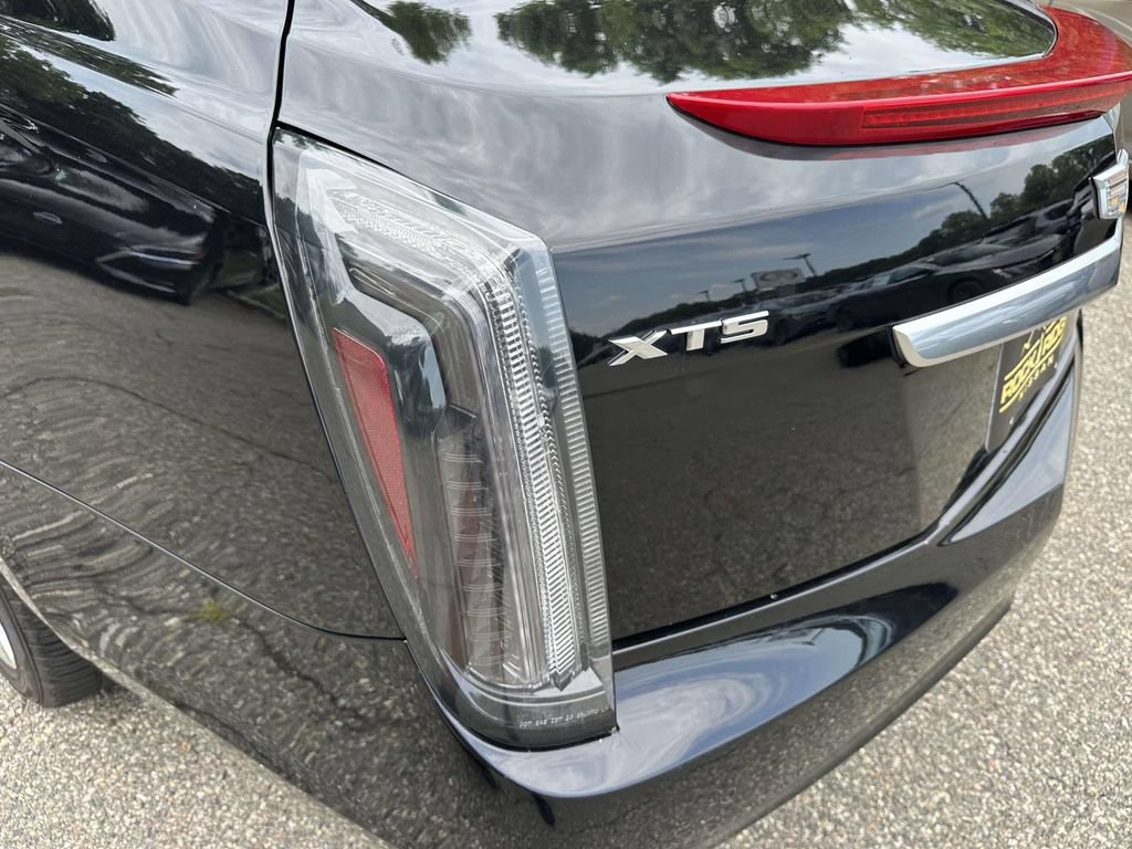 Used 2017 Cadillac XTS Luxury AWD/4WD image 10