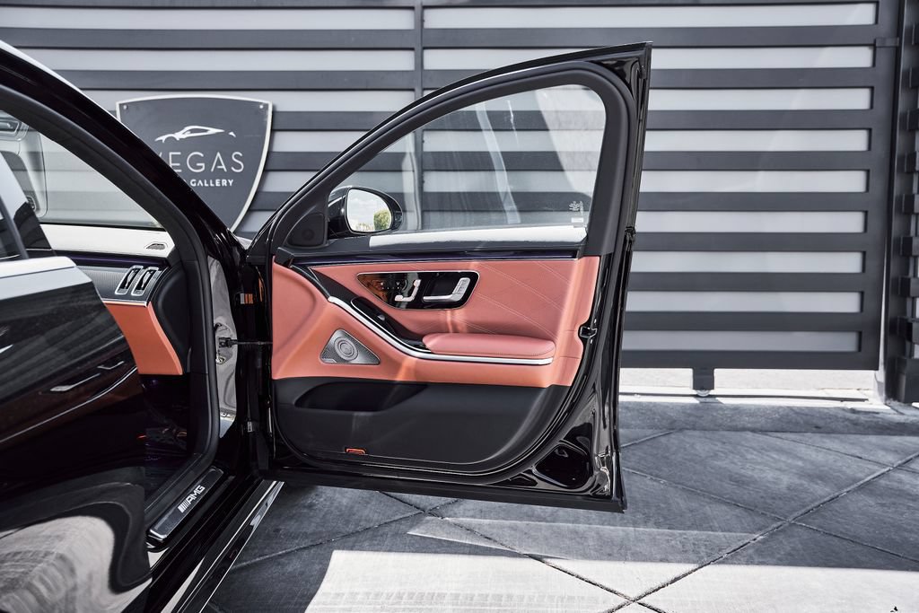 Used 2024 Mercedes-Benz S 63 AMG S image 22