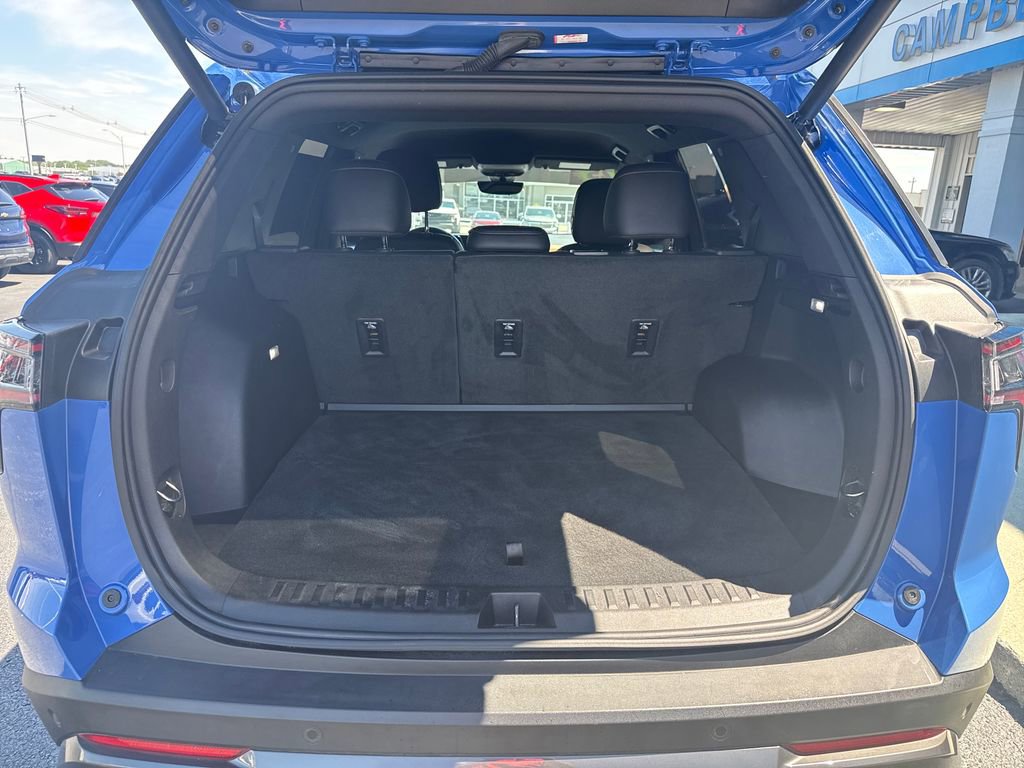 Used 2025 Chevrolet Equinox ACTIV w/ Safety and Technology Package FWD image 27