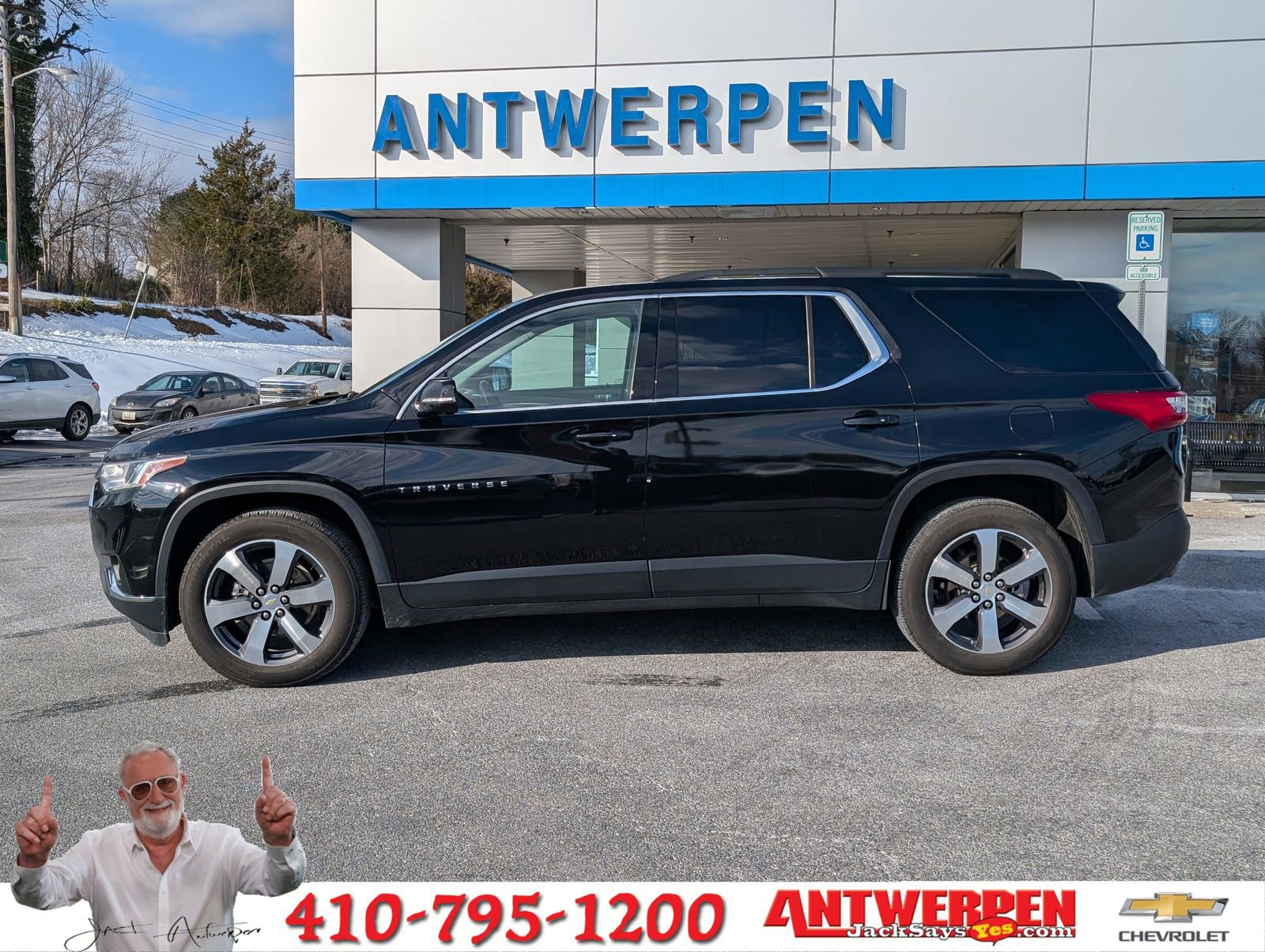 Used 2020 Chevrolet Traverse LT w/ LT Premium Package image 6