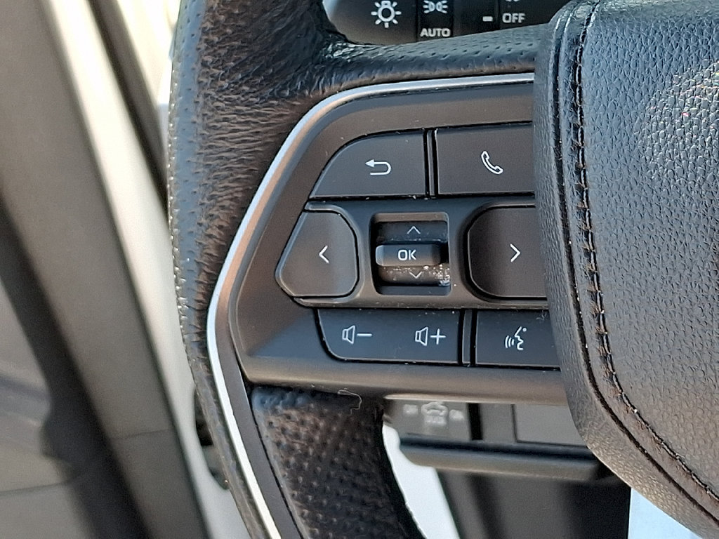 Used 2024 Toyota Tacoma SR5 AWD/4WD image 20