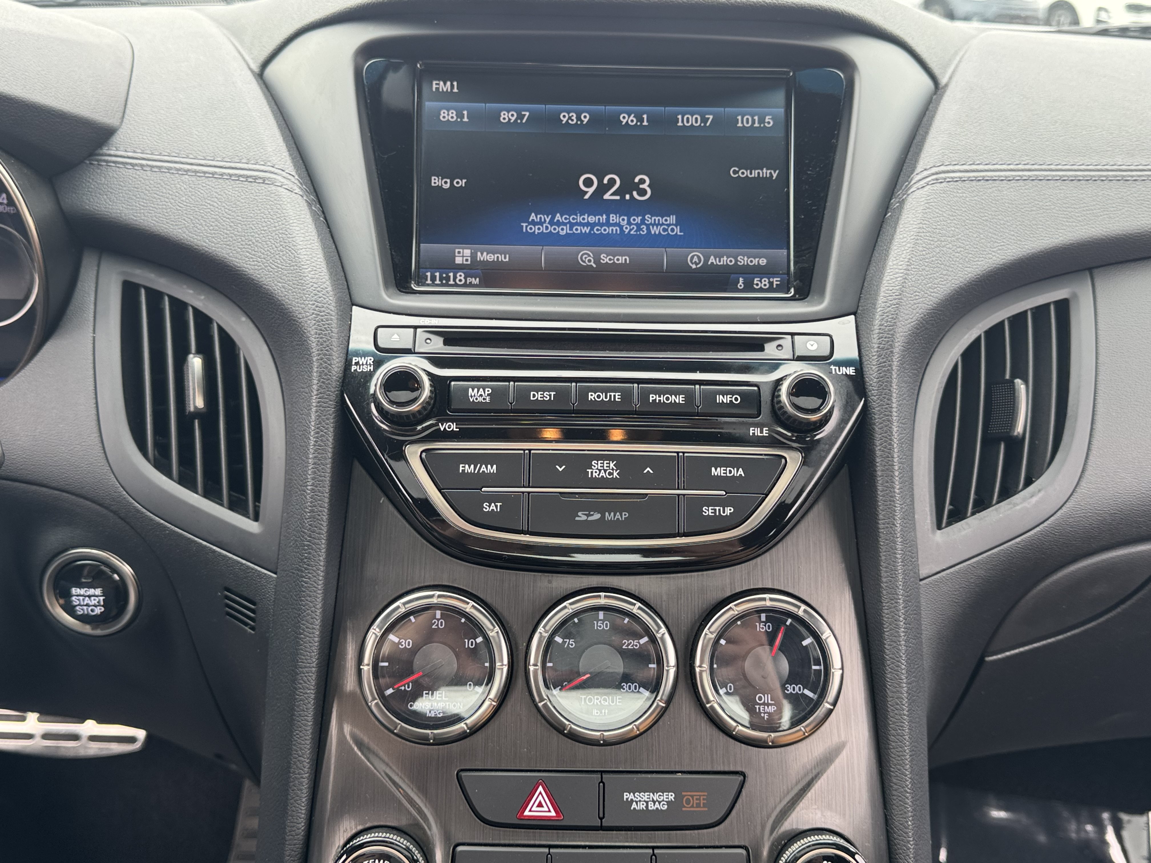 Used 2016 Hyundai Genesis Coupe 3.8 RWD image 22
