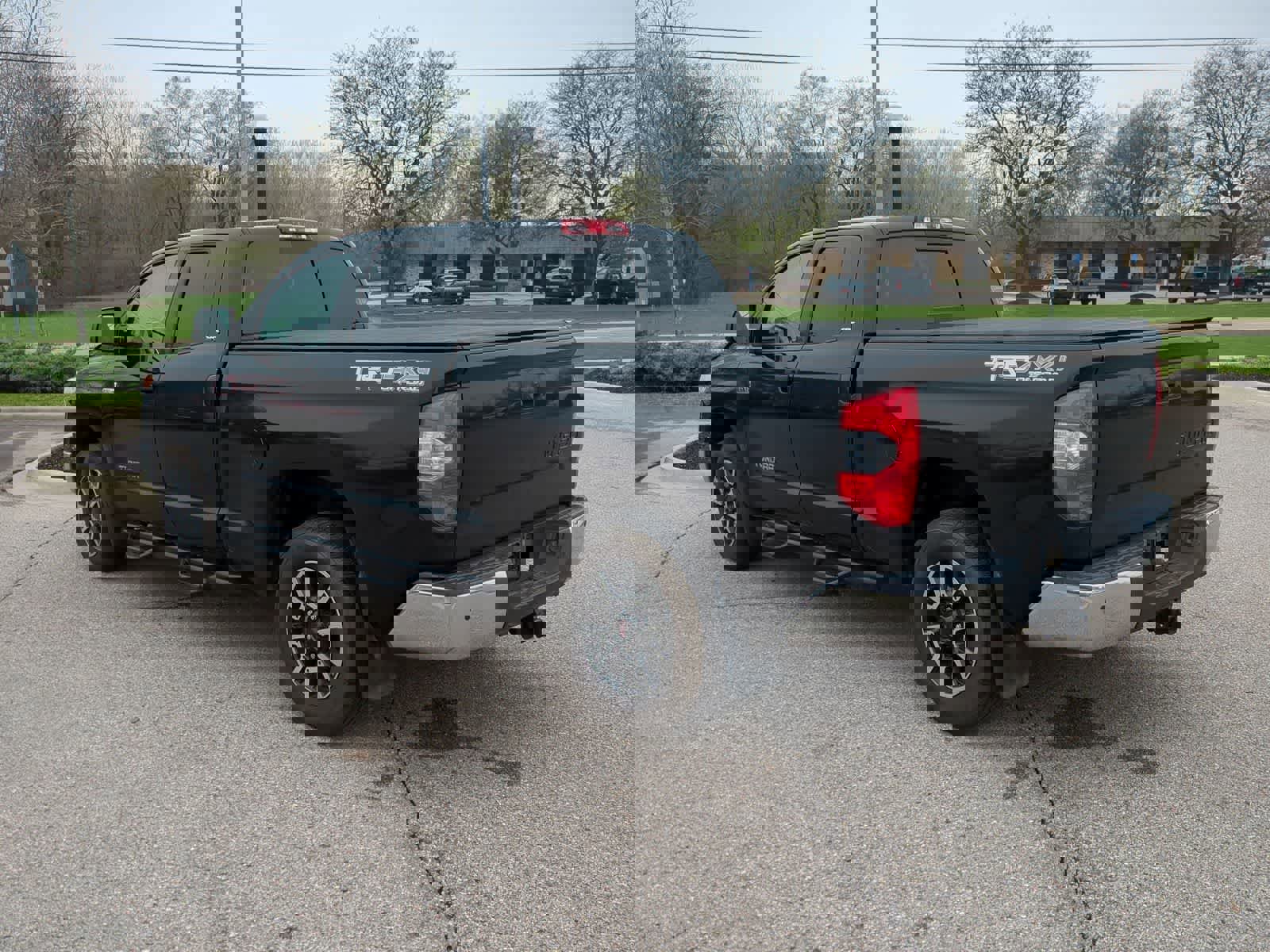 Used 2017 Toyota Tundra SR5 AWD/4WD image 6