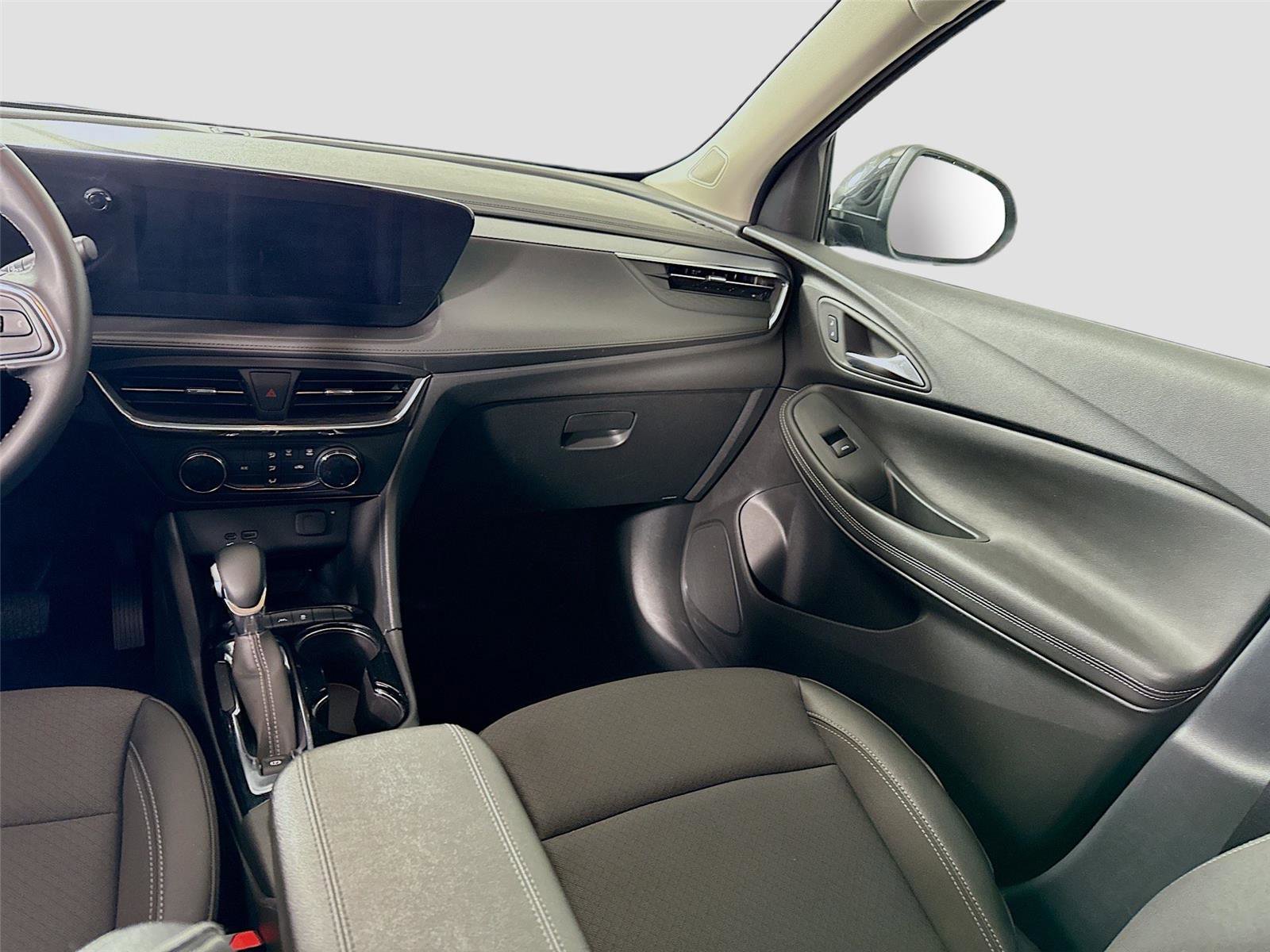 Used 2025 Buick Encore GX Preferred FWD image 14