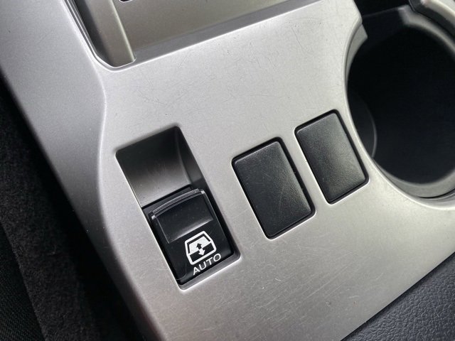 Used 2016 Toyota 4Runner SR5 image 18