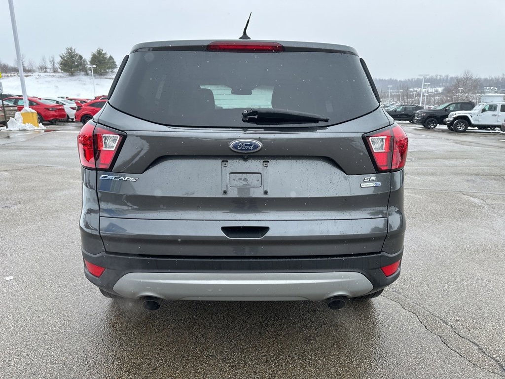Used 2019 Ford Escape SE image 4