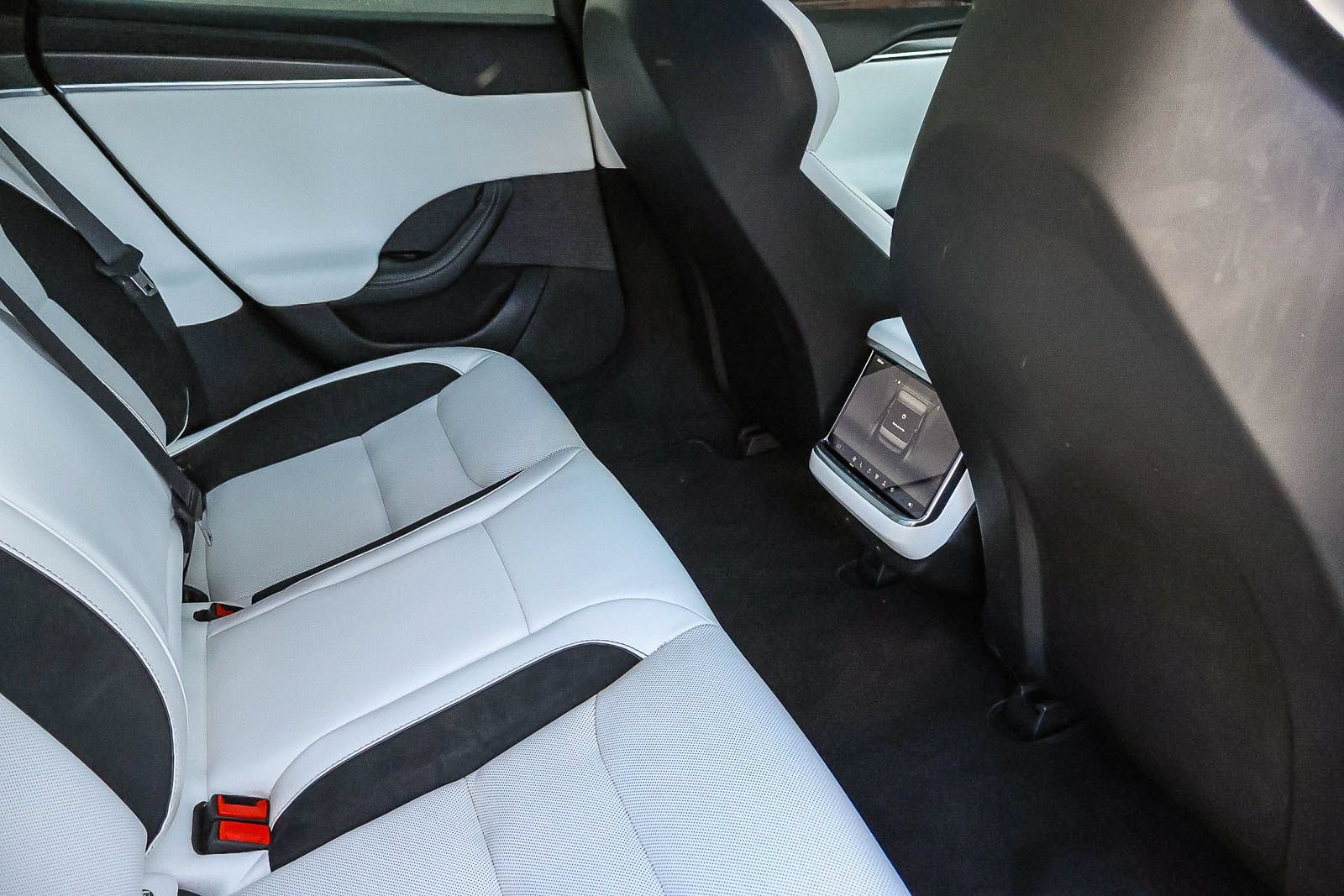 Used 2025 Tesla Model S Plaid AWD/4WD image 20
