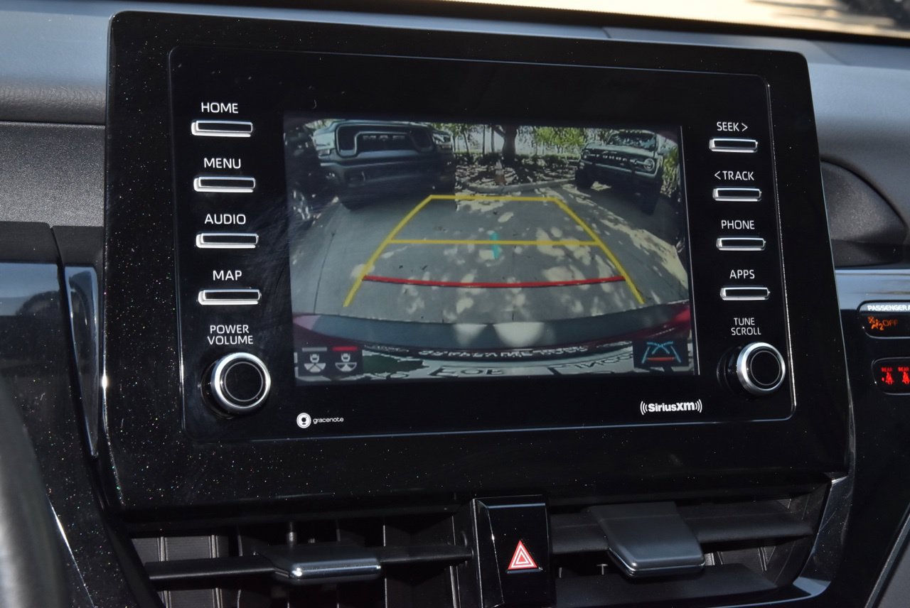 Used 2022 Toyota Camry SE w/ Convenience Package FWD image 27