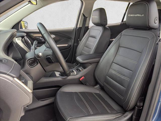 Used 2024 GMC Terrain Denali w/ Denali Premium Package AWD/4WD image 17