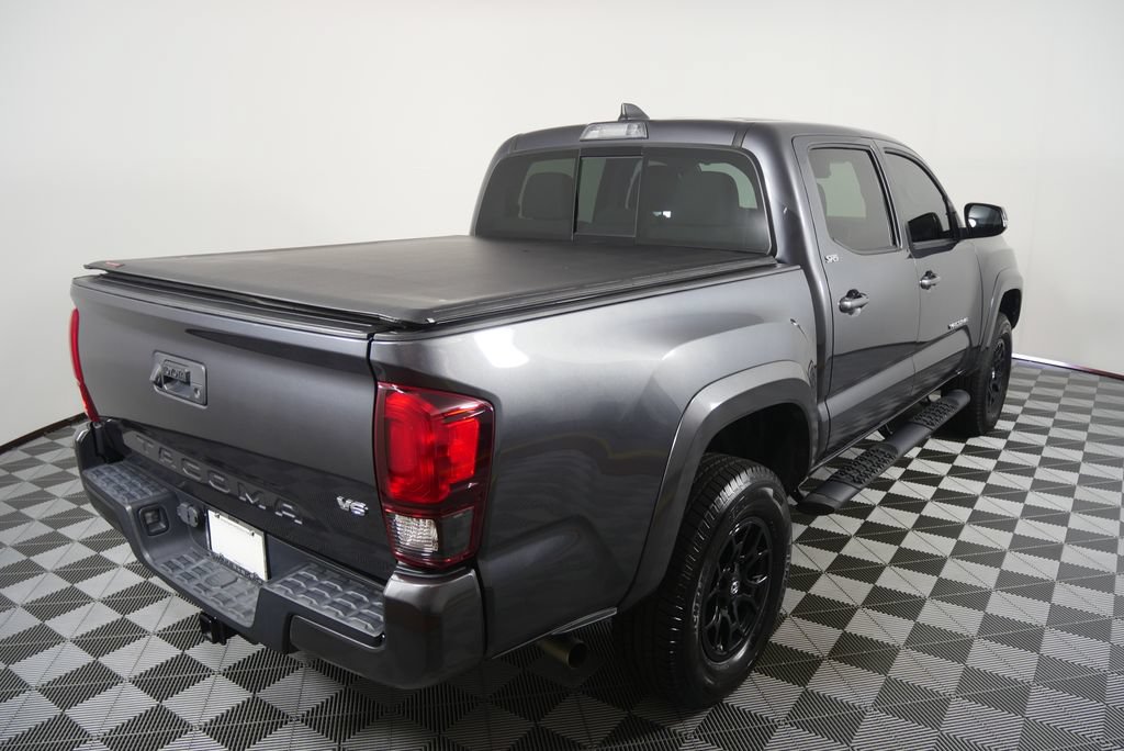 Used 2022 Toyota Tacoma SR5 w/ Technology Package RWD image 4