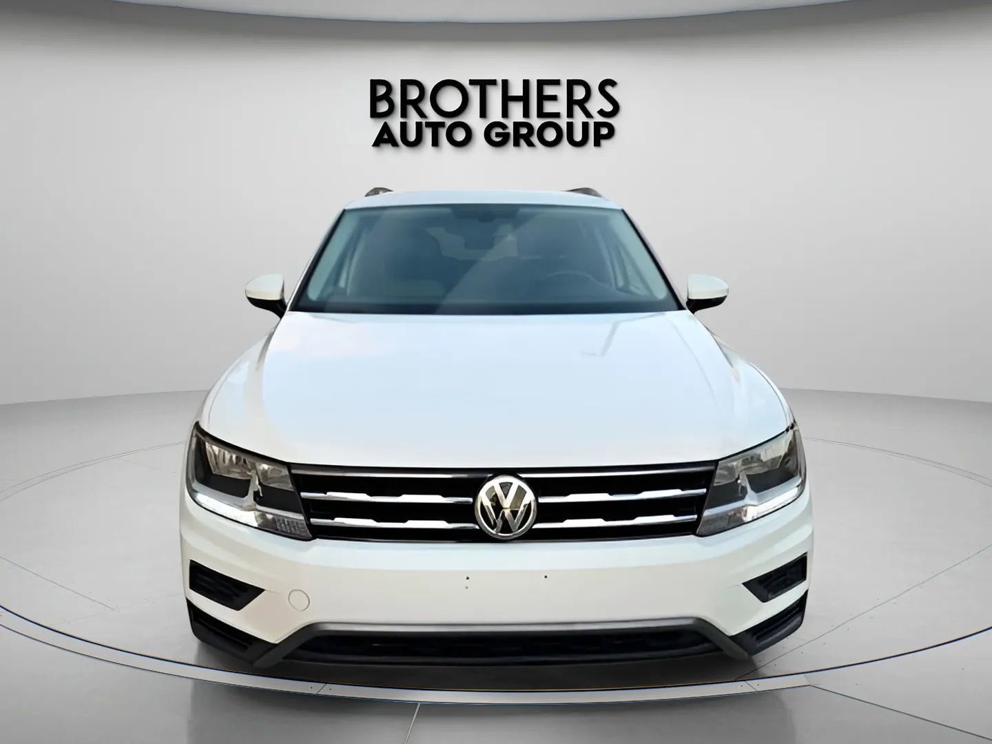 Used 2020 Volkswagen Tiguan SEL image 5