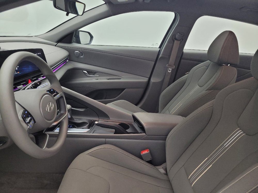 Used 2024 Hyundai Elantra SEL FWD image 17