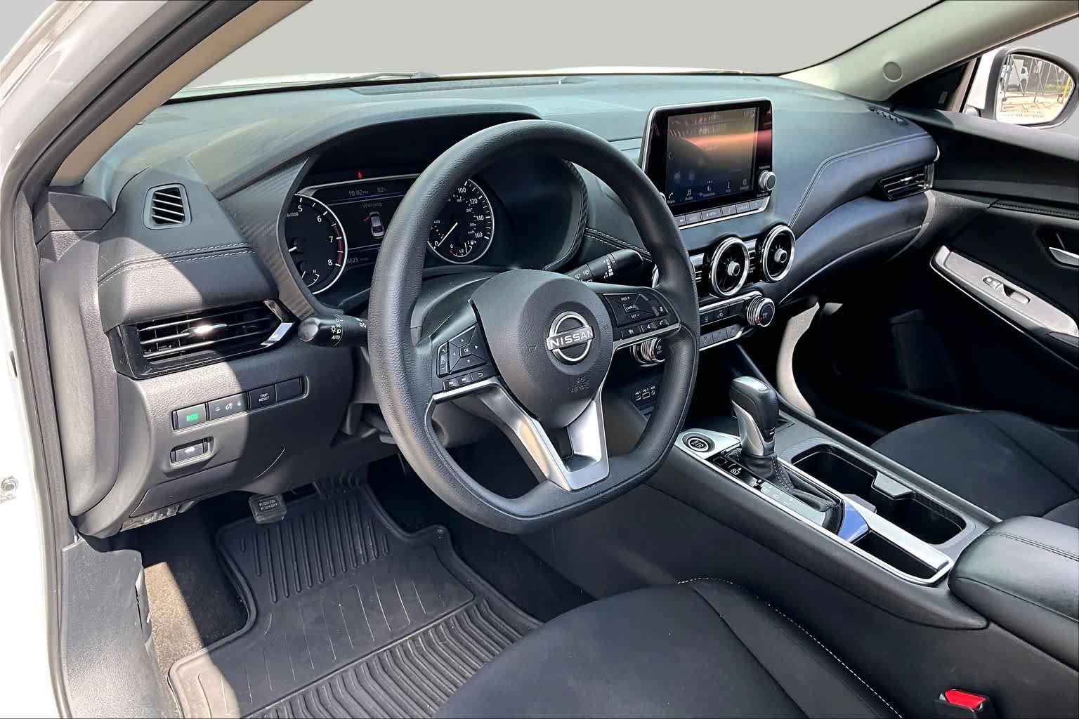 Used 2024 Nissan Sentra SV FWD image 16