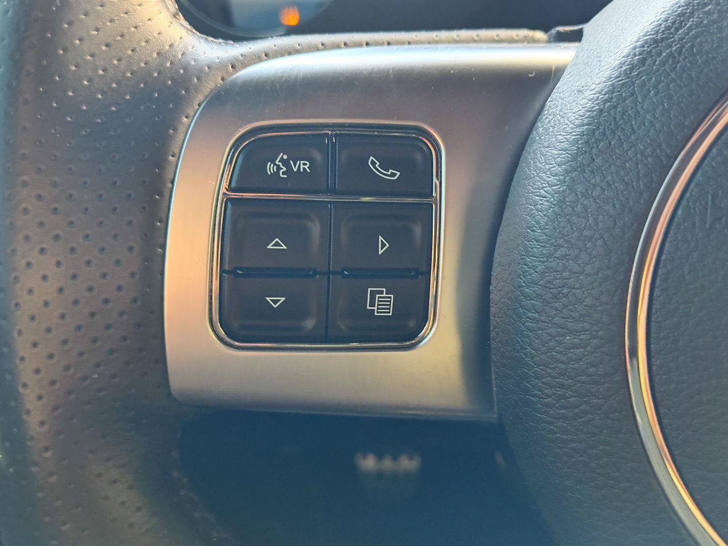 Used 2013 Dodge Challenger SRT8 RWD image 17