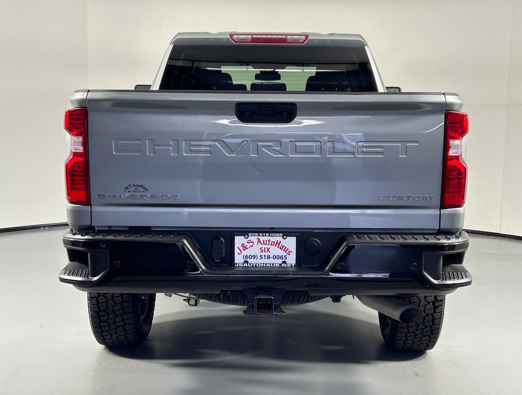 Used 2025 Chevrolet Silverado 2500 Custom w/ Custom Value Package AWD/4WD image 6