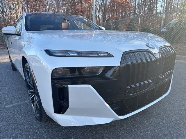 Certified 2023 BMW 760i xDrive w/ Executive Package image 10